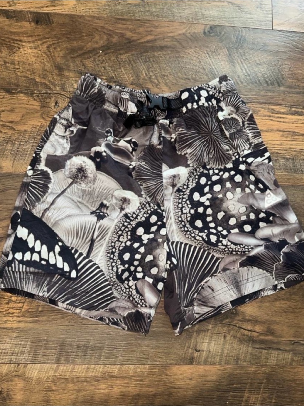 Nike boys Black & Gray Printed Performance Shorts